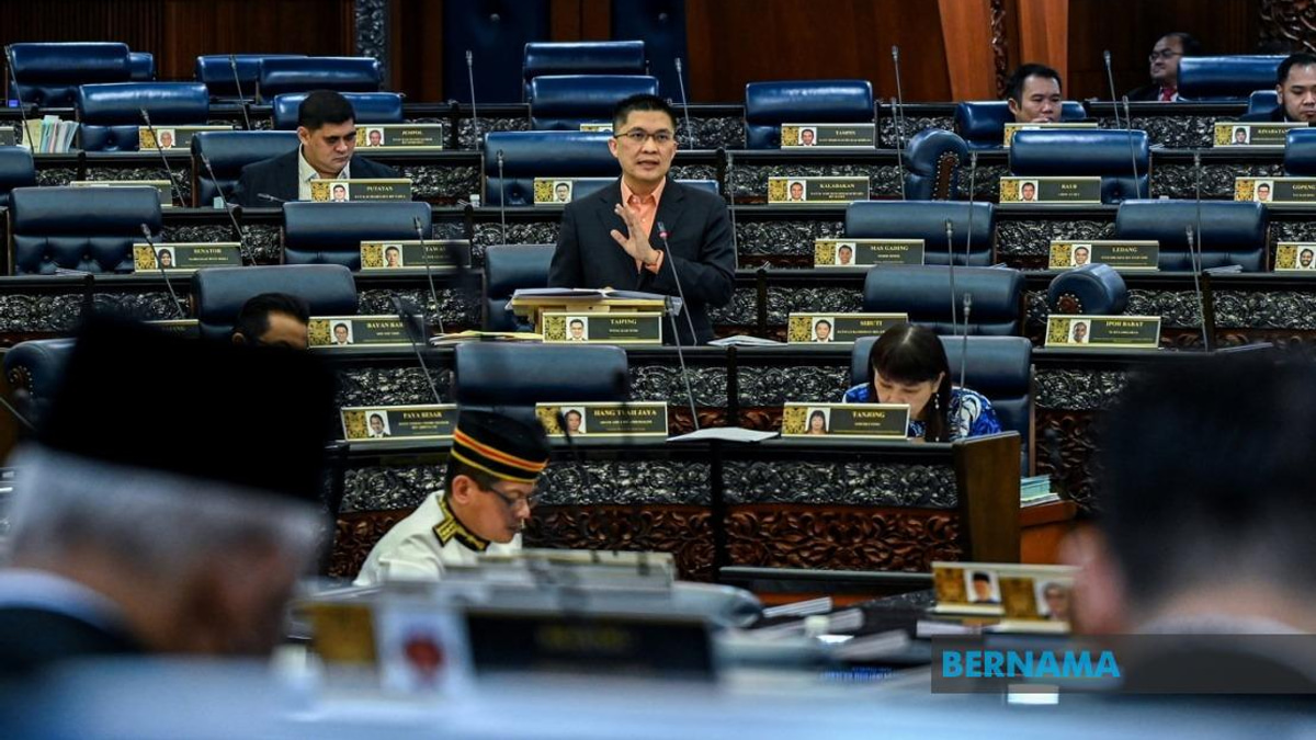 Malaysia's Education Blueprint 2026-2035 Targets Universal Digital Access, Deputy Minister Wong Declares