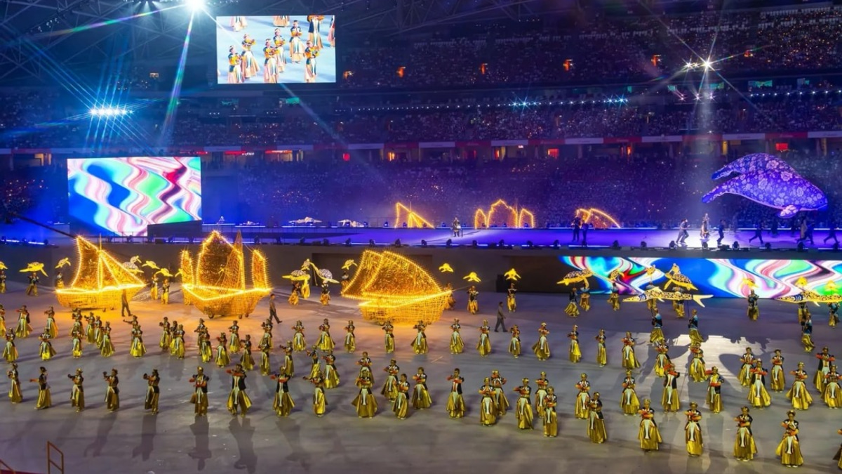 Singapore Marks 61st National Day with Spectacular Parade Return to National Stadium