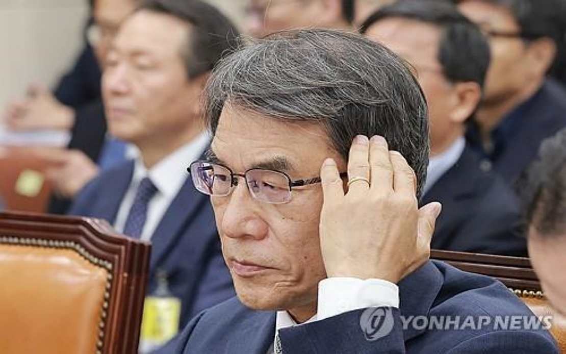 South Korea's Election Commission Faces Embezzlement Probe as Investigators Raid Headquarters