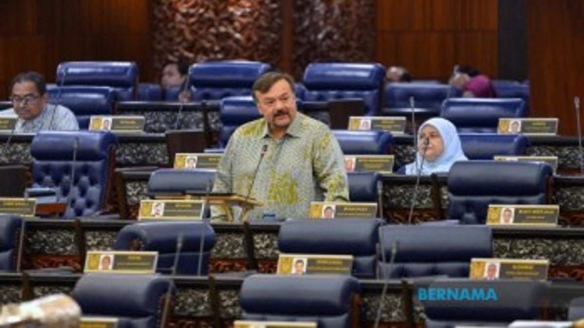 Government Channels Over RM500 Million to 30,000 Micro-Entrepreneurs in Seven-Week Push