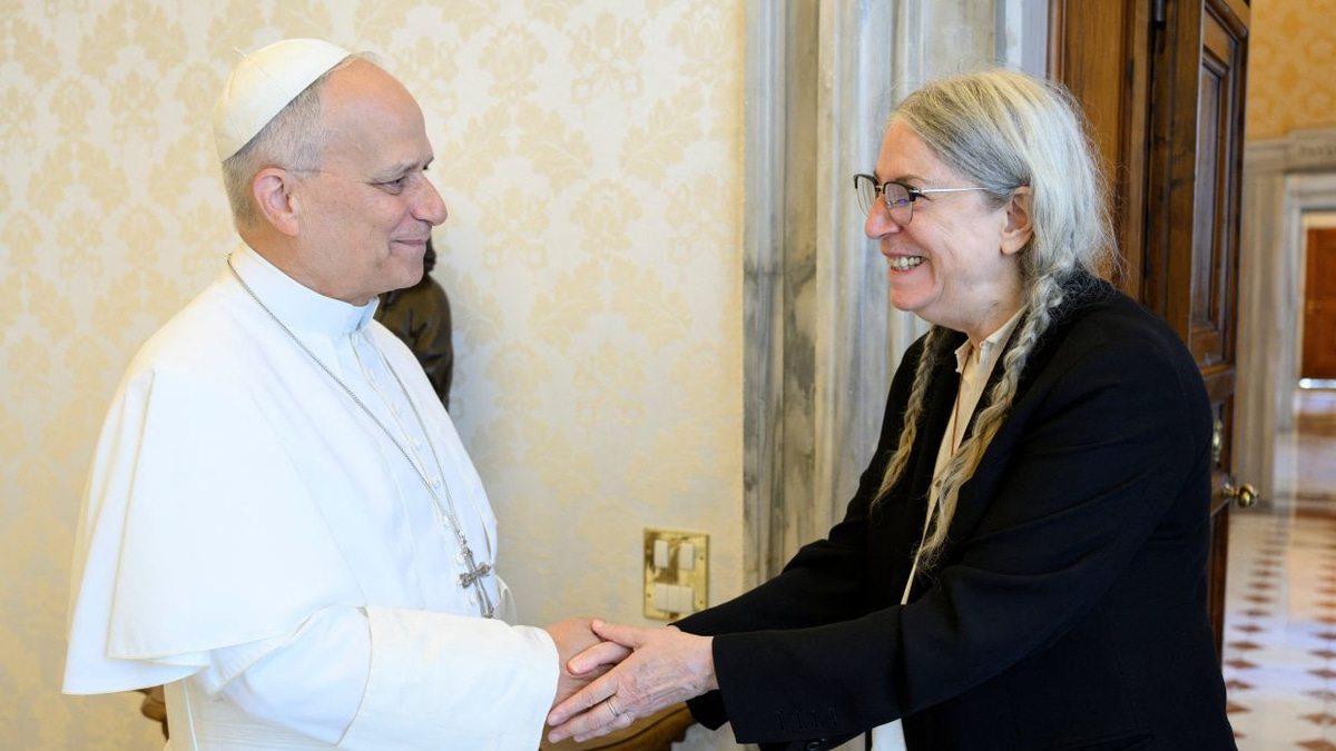 Patti Smith's Vatican Audience: Rock Icon Meets Pope Leo XIV in Encounter Steeped in Art and Faith
