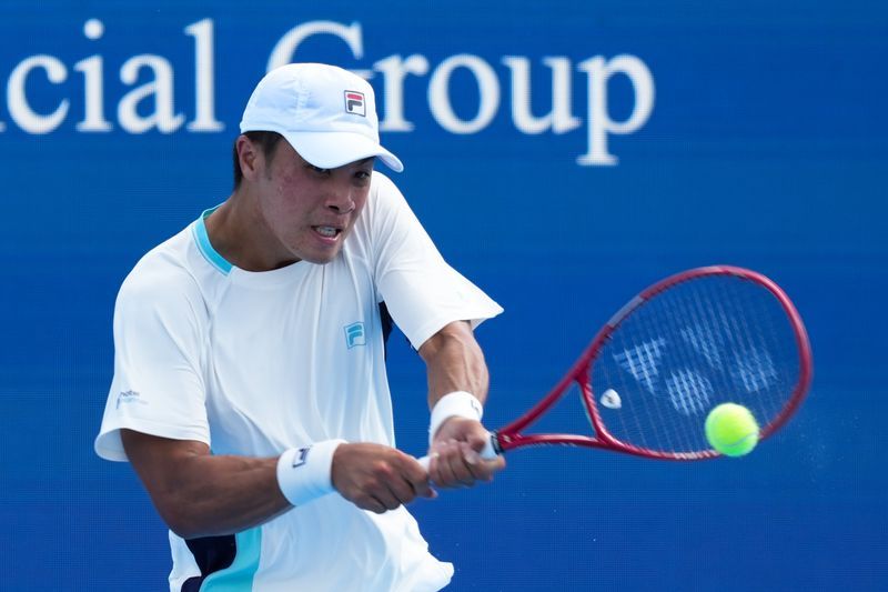 Nakashima surges into Cincinnati semis with commanding comeback victory