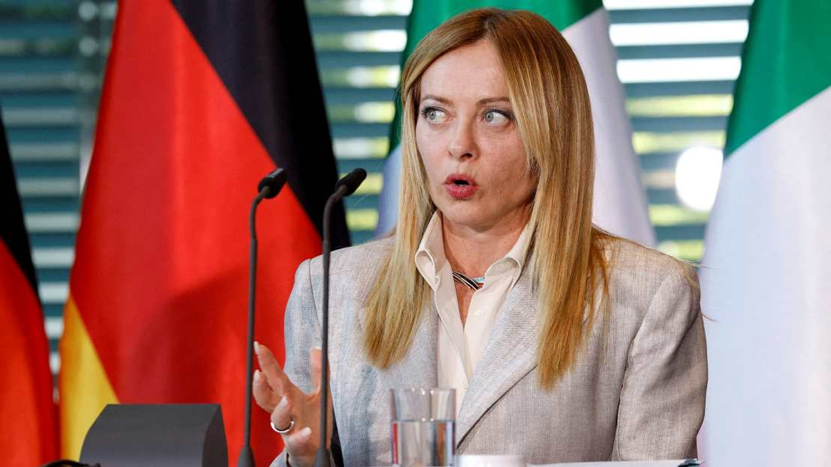 Meloni's Migrant Hub Plan: EU Eyes Third-Country Processing Centres by 2027