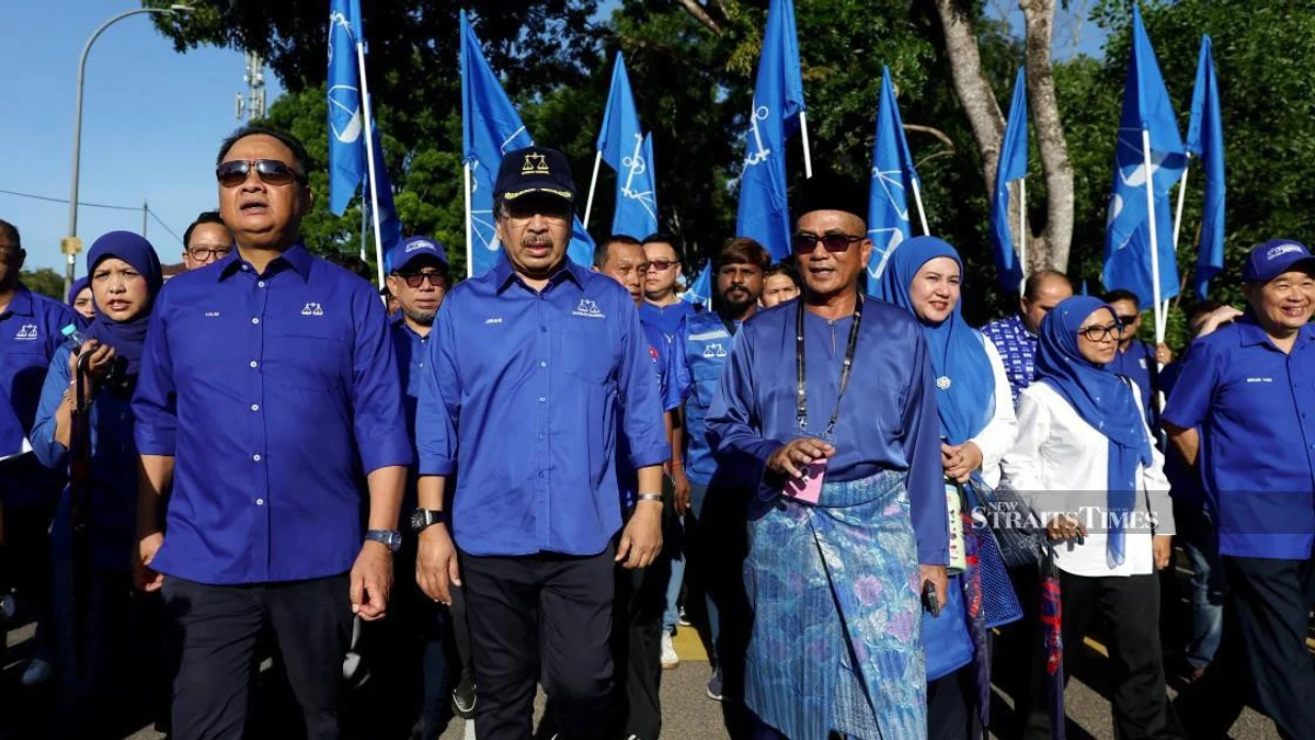 Johari Ghani Mobilises Umno Base in Push for Tiram Seat Victory