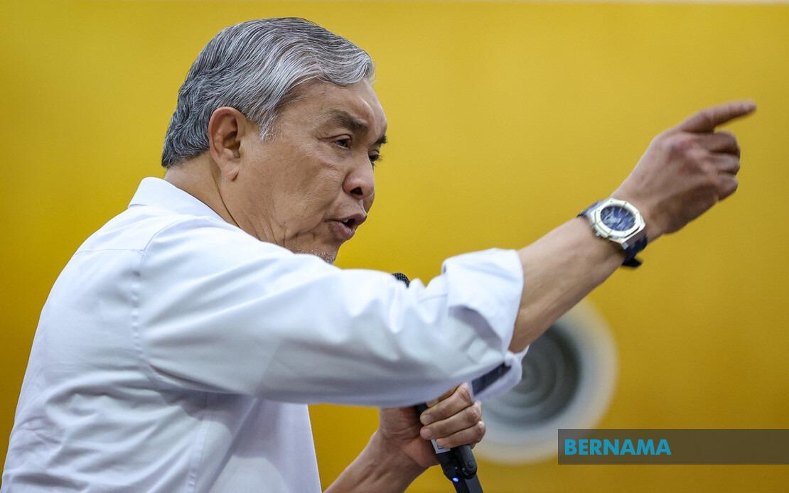 Ahmad Zahid Backs Government-Funded Political Training for Student Leaders