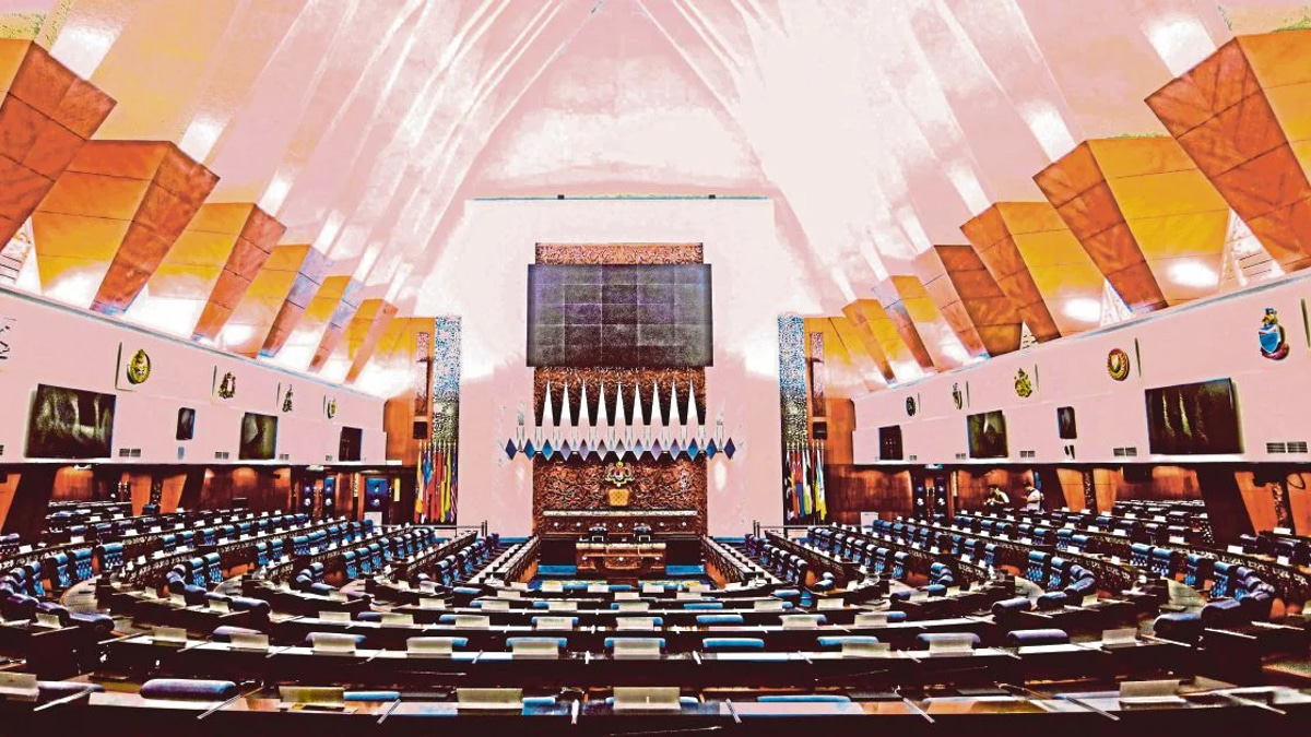 Parliament tackles border trade zone progress amid Middle East shipping concerns