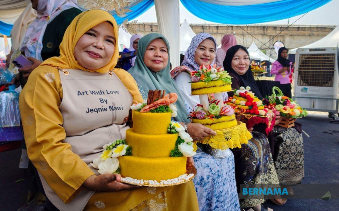 From Resort Marketing to Pulut Kuning: How One Kelantan Woman Built a Thriving Food Art Business