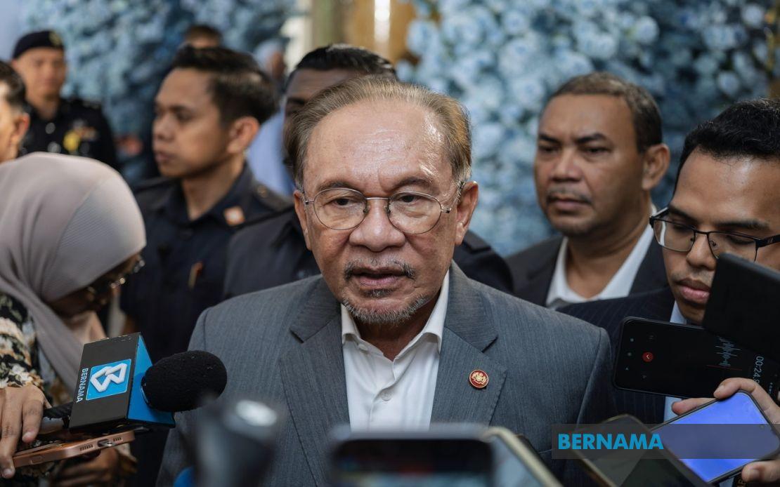 Anwar Awaits Briefing on Melaka DAP Assemblymen's Exit From State Government