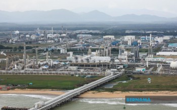 Malaysia's National Petroleum Reserve Plan Gains Urgency as Shipping Route Threats Multiply