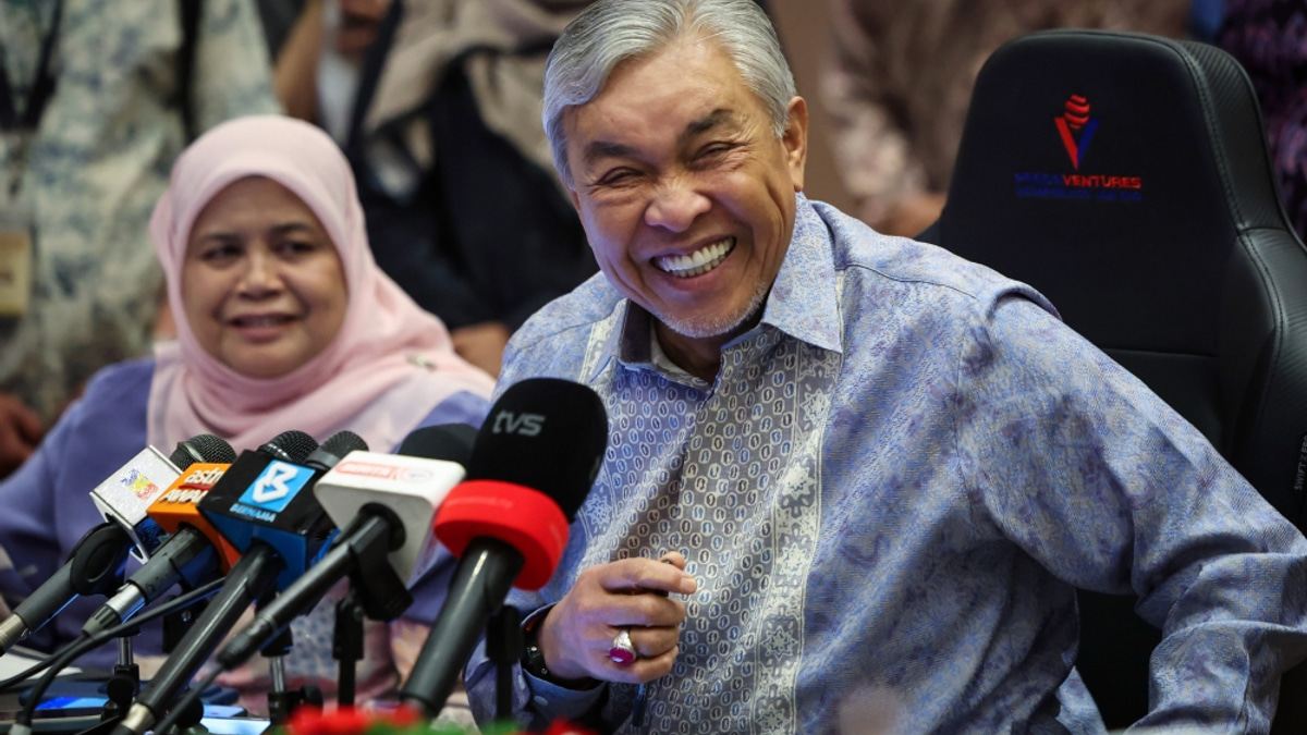 Zahid Reaffirms BN's Unwavering Commitment to Unity Government Through Current Parliamentary Term
