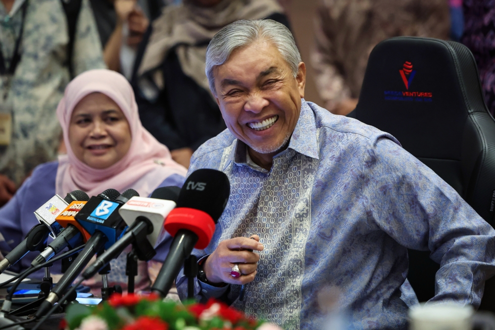 Zahid Reaffirms BN's Unwavering Commitment to Unity Government Through Current Parliamentary Term