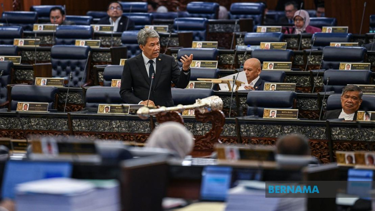 Malaysia's Gaza Aid Fund Operates Under Strict Government Oversight, Says Mohamad