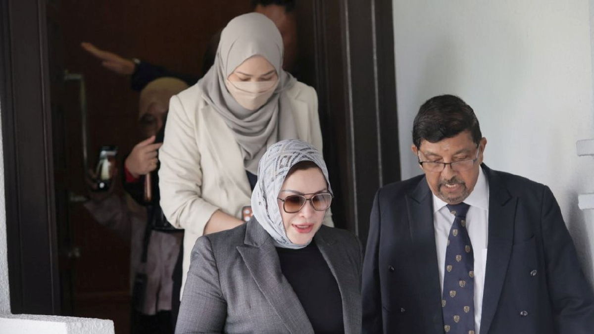 Zizie Izette acquitted of charges related to RM2.8 million Felcra corruption case