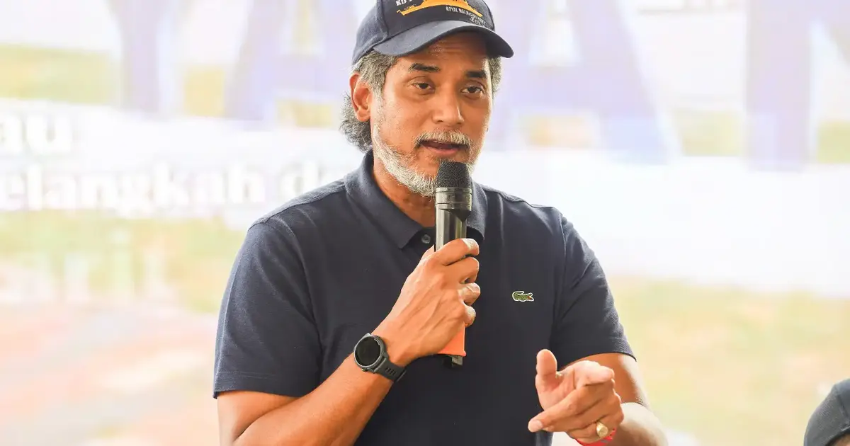 Khairy Attacks PH Manifesto as Recycled BN Promises, Urges Johoreans to Back 'Original'