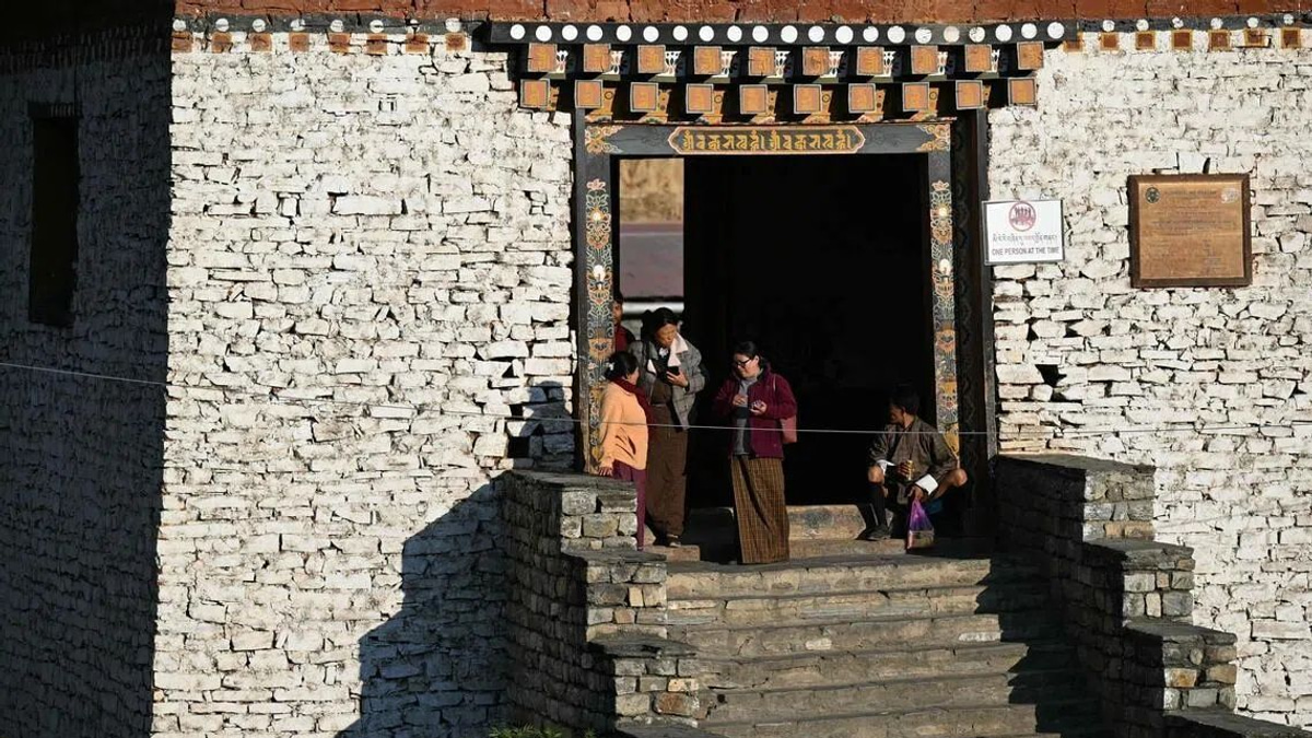 Bhutan's Demographic Emergency: Can Cash Incentives Reverse a Birthrate Collapse?