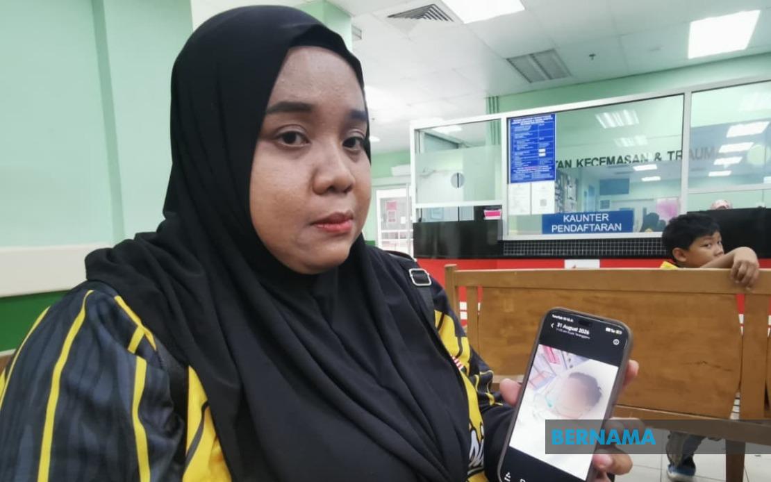 Three-Year-Old Boy Injured After Foot Run Over by Tow Vehicle at National Day Parade in Kuala Terengganu