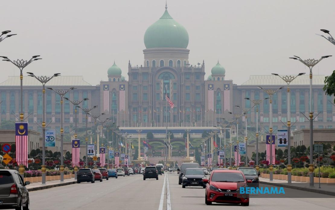 Haze Alert for Putrajaya and Peninsular Malaysia as Air Quality Deteriorates Through End of August