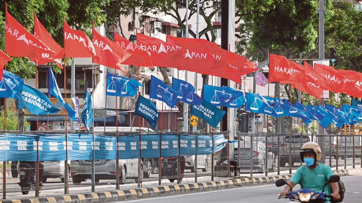Three-way battle brewing in Johor: BN, PH and PN headed for direct contests in 33 seats