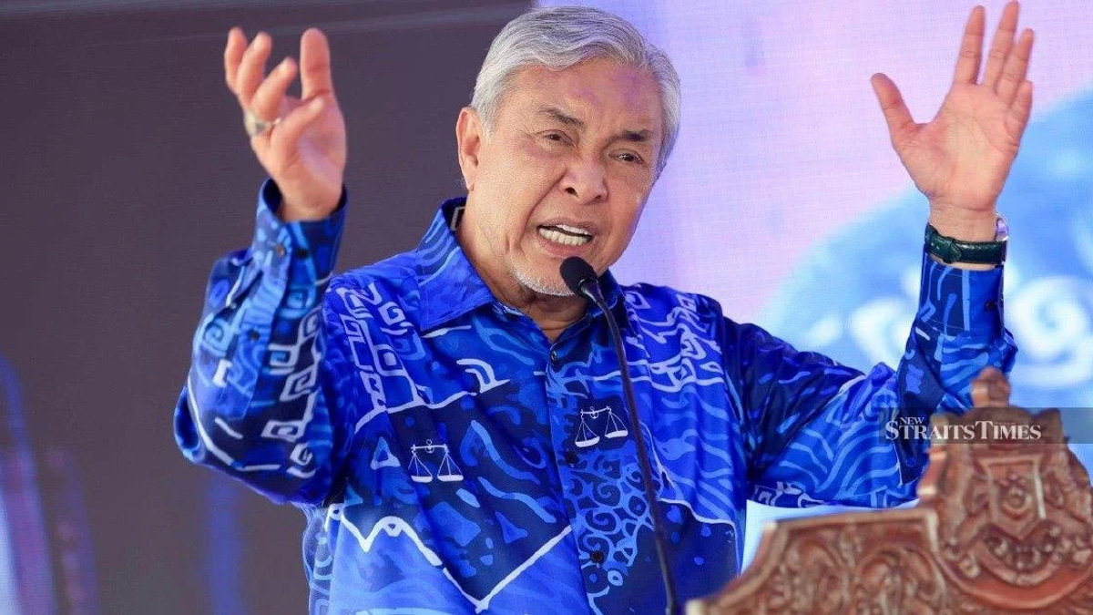 Zahid urges Johor voters to learn from electoral past as state election looms