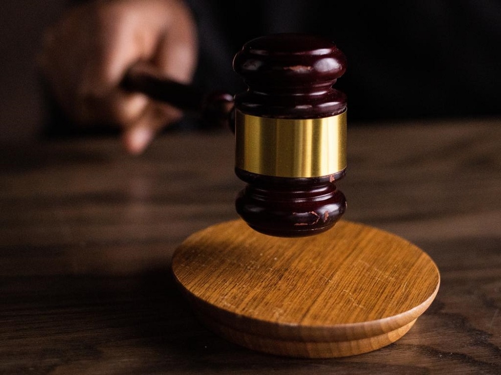 Ex-Ride-Hailing Driver Faces 12 Charges in Klang Court over Armed Robbery and Fraud Allegations