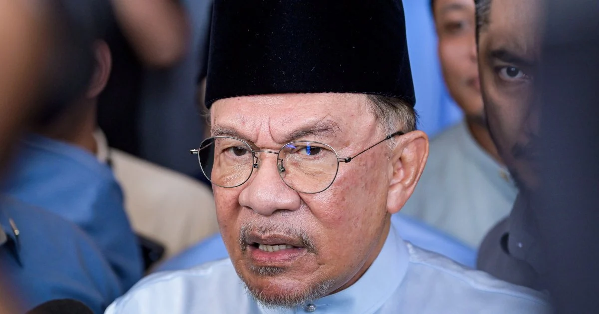 Anwar Rejects Reports of Onn Hafiz Exclusion from Felda Event