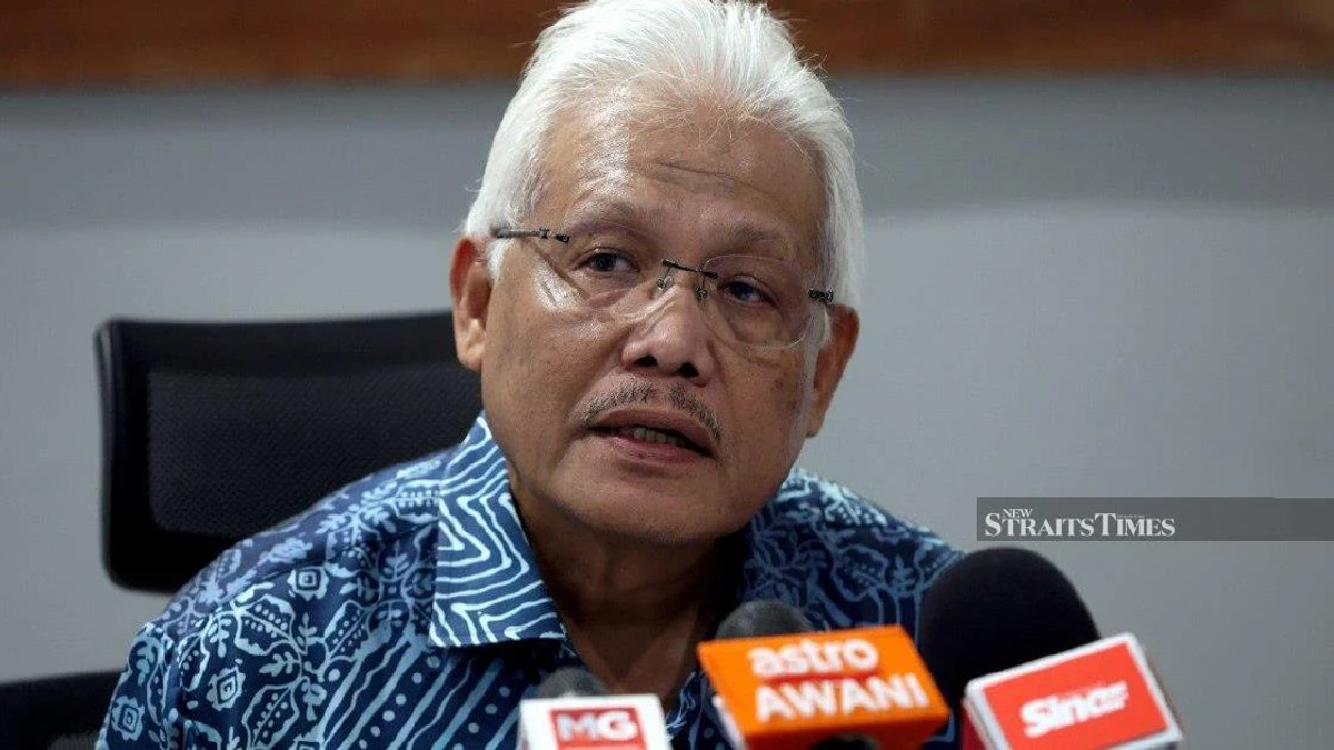 Hamzah Zainudin's New Party Eyes Peacemaker Role Between PAS and UMNO