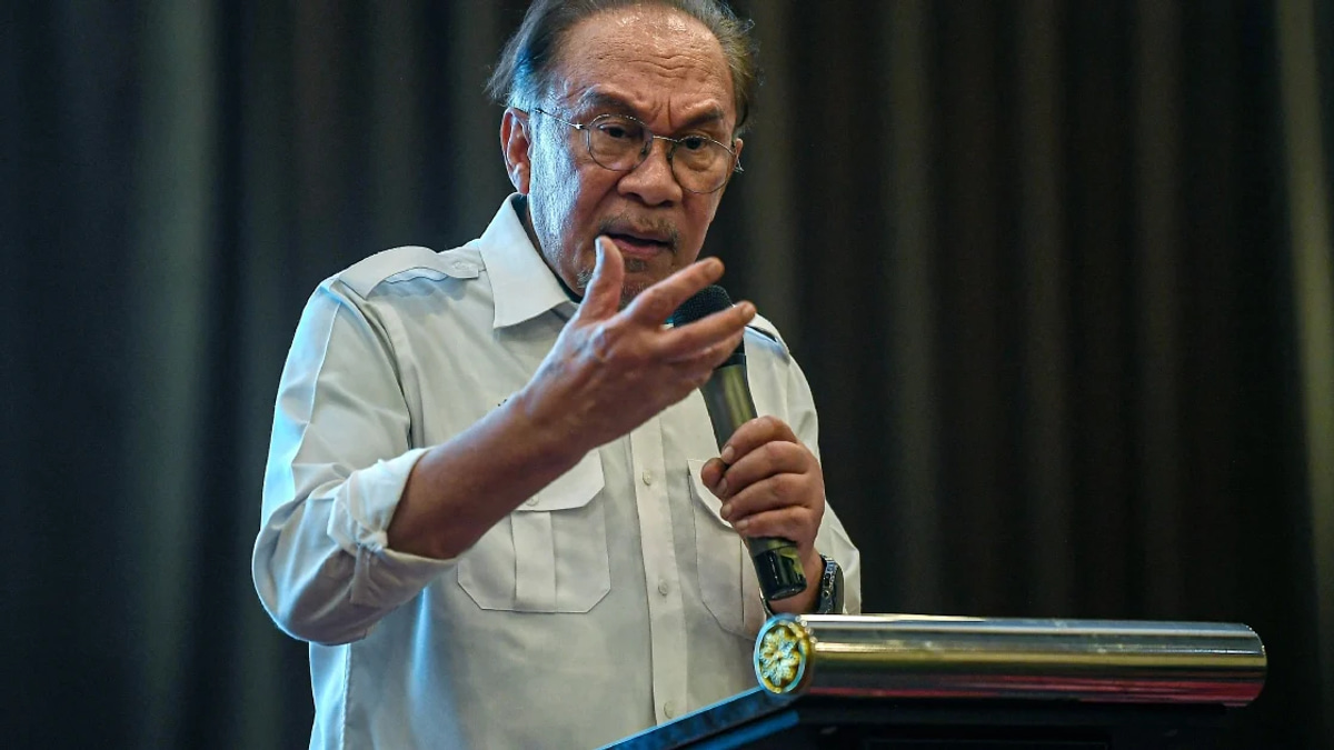 Federal Government Bears Felda's Annual RM1 Billion Debt Burden, PM Says
