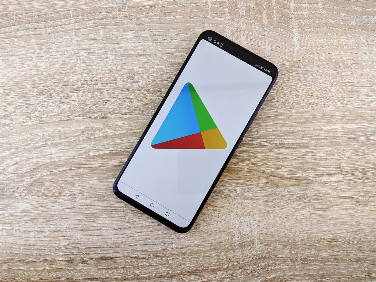 Google Backs Down on App Store Alternative, Will Allow Rivals Inside Play Store