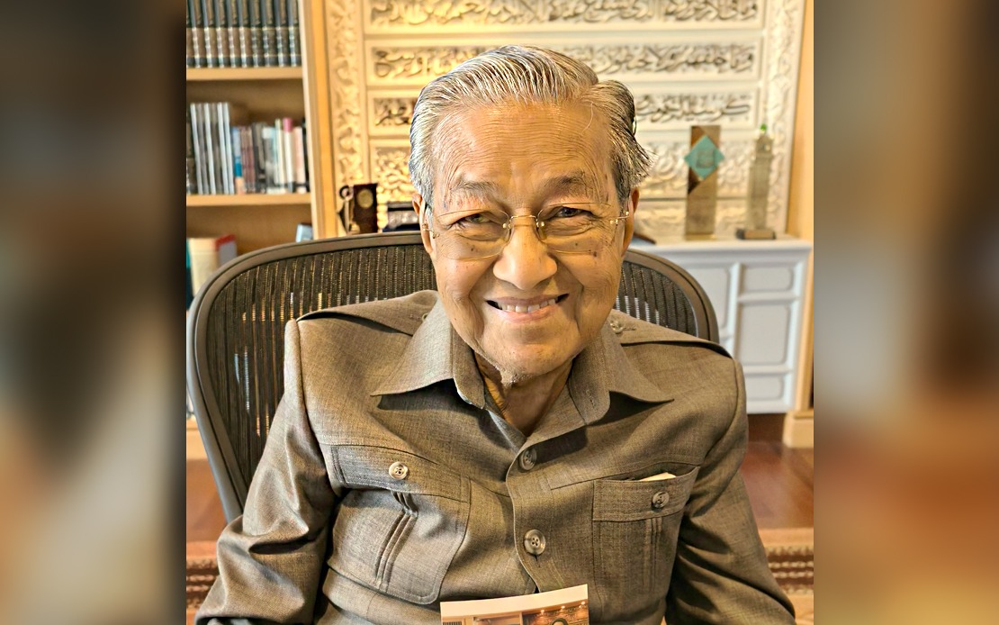 Senior Cabinet Members Mark Dr Mahathir's 101st Birthday With Warm Tributes