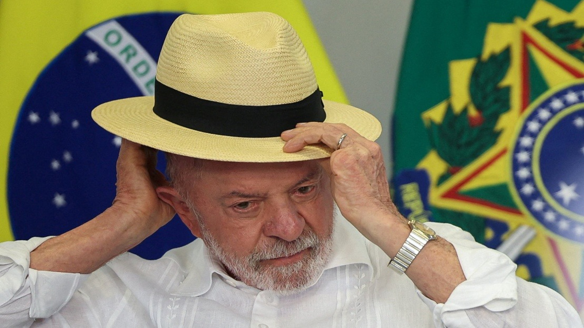 Brazil's October Election Tightens as Lula Maintains Slender Edge Over Bolsonaro's Son