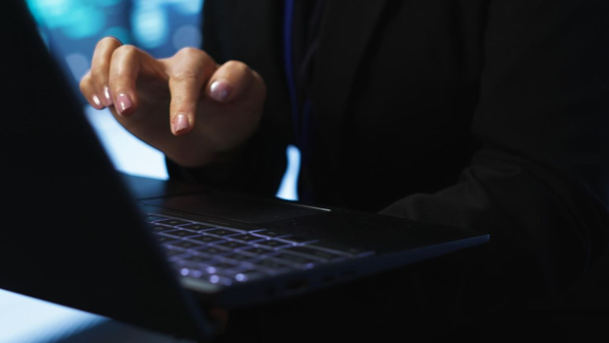 How to Stay Safe as AI-Powered Scams Become Harder to Detect