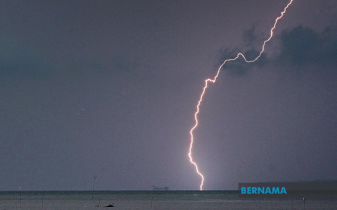 Severe Weather Alert: Seven States and Labuan Brace for Thunderstorms and Heavy Downpours