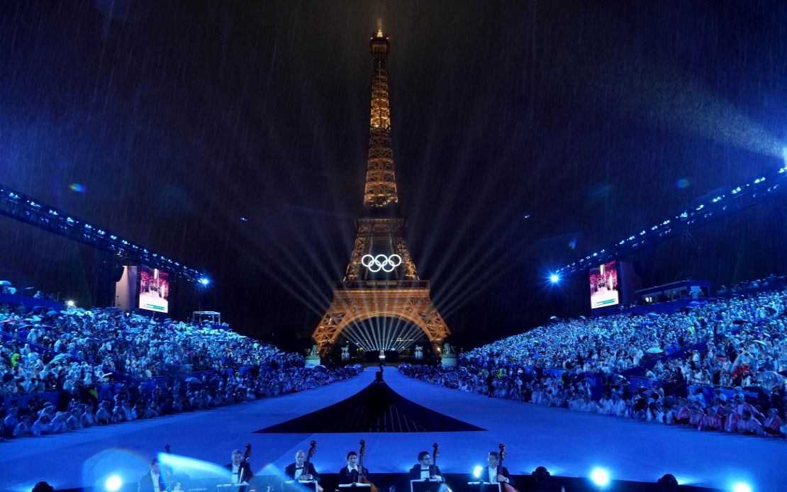 Paris's Iconic Eiffel Tower Shuts Early as France Grapples With Dangerous Heatwave