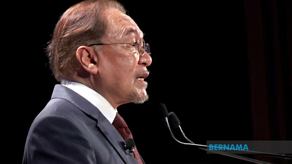 Prime Minister Anwar's Packed Itinerary in Turkmenistan Focuses on Deepening Bilateral Ties