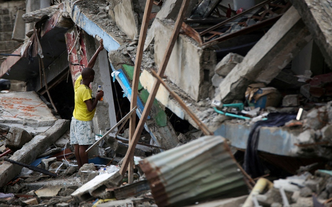 Colombia Battles Dual Crisis as Massive Wildfires Overwhelm Earthquake Recovery Efforts