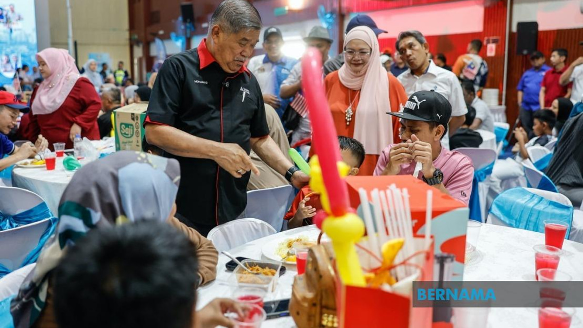 MADANI Kita Programme Strengthens Government Outreach and Information Clarity, Says Mohamad