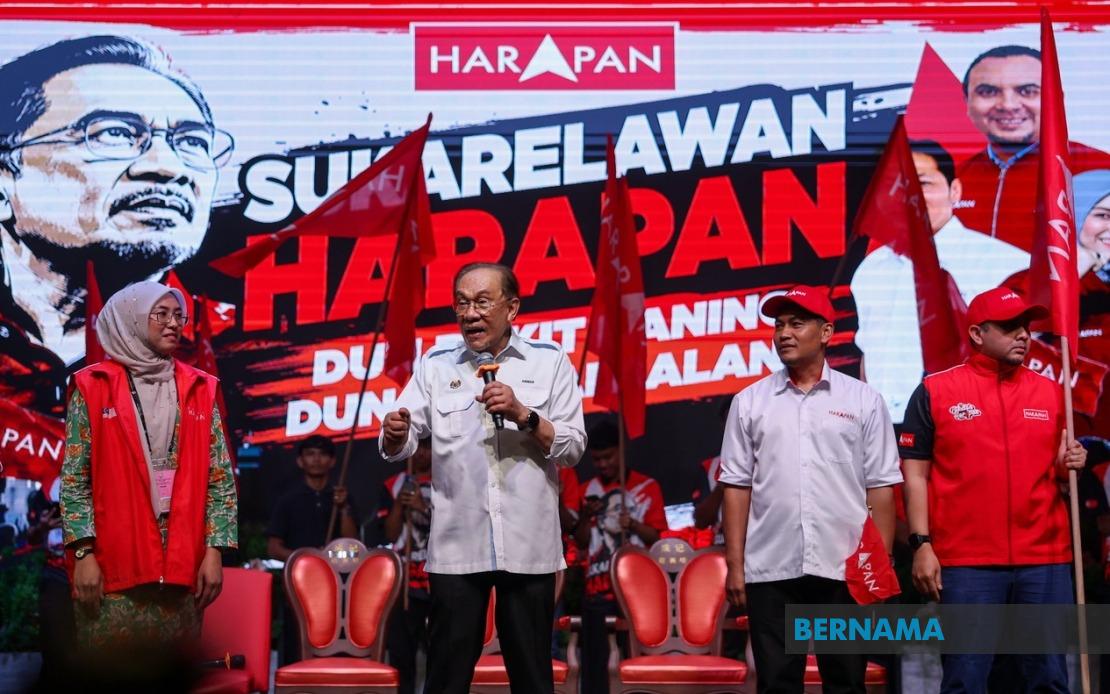 Johor Election Is Chance for Youth to Back Leaders Who Will Protect Their Tomorrow, Says Anwar