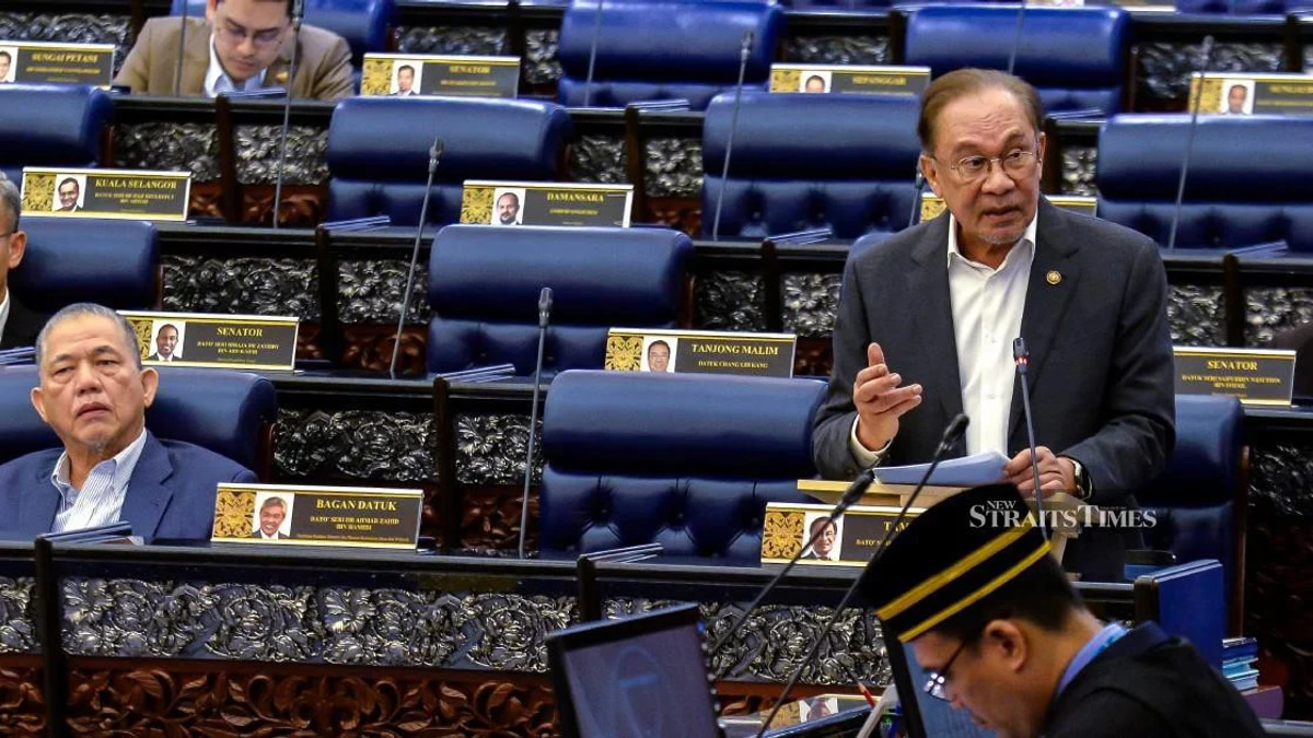 E-wallet Firms Must Compensate Scam Victims Within a Week, Anwar Rules