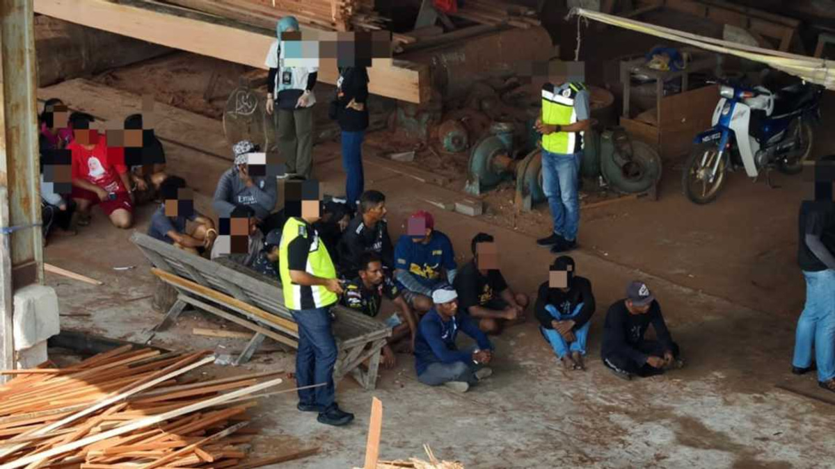 Immigration Department Sweeps Up 62 Foreigners in Selangor for Pass Violations