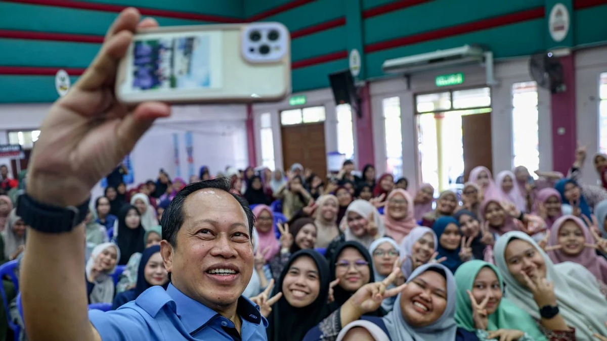 DAP Claims of Johor BN Weakness 'Have No Basis', Insists Ahmad Maslan