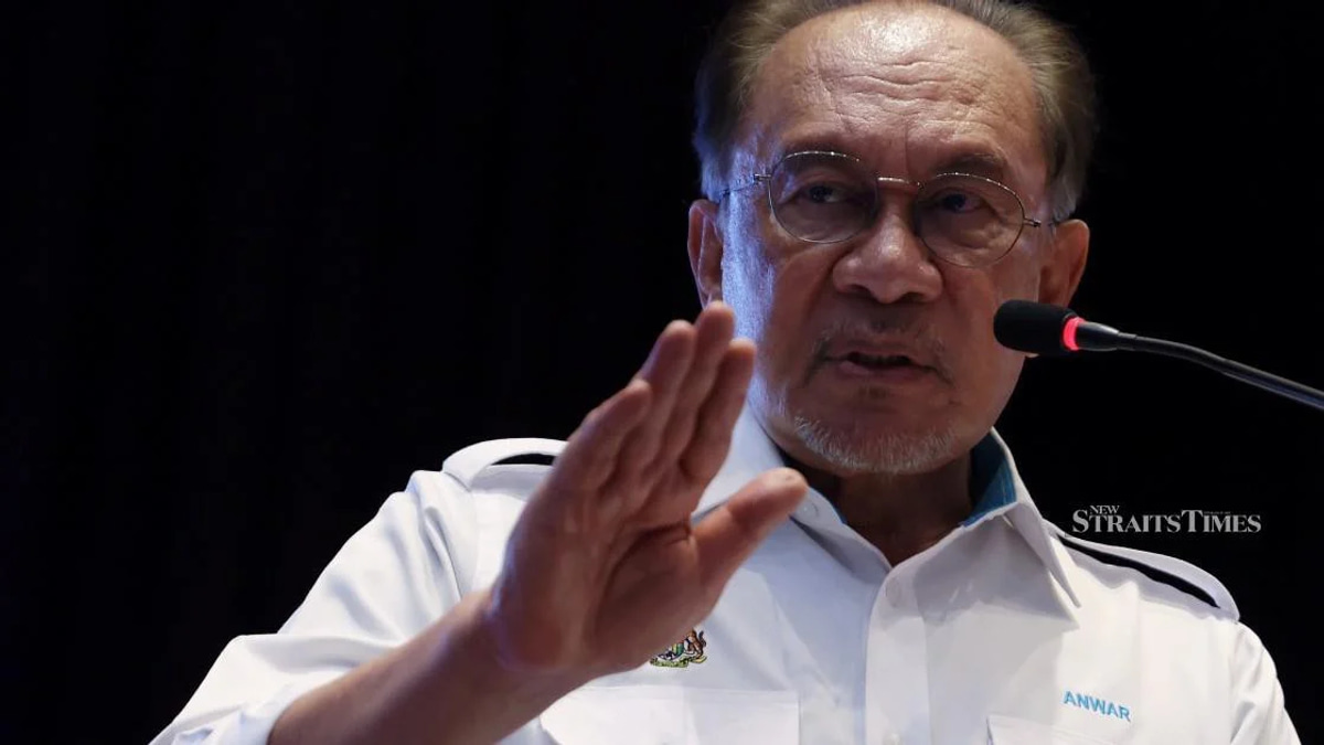 Civil Service Excellence Behind Malaysia's Growing Global Competitiveness, Anwar Says