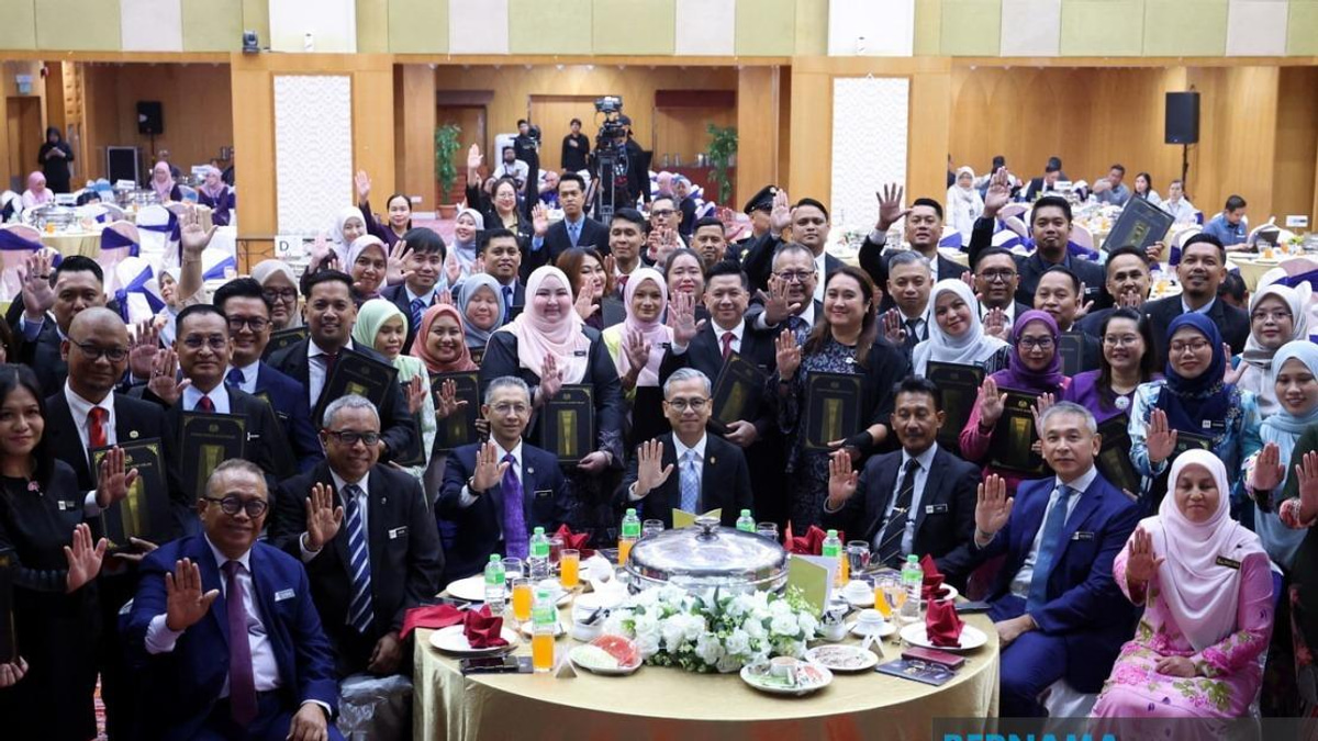 People's Economy Must Translate Into Real Household Benefits, Says Communications Minister Fahmi