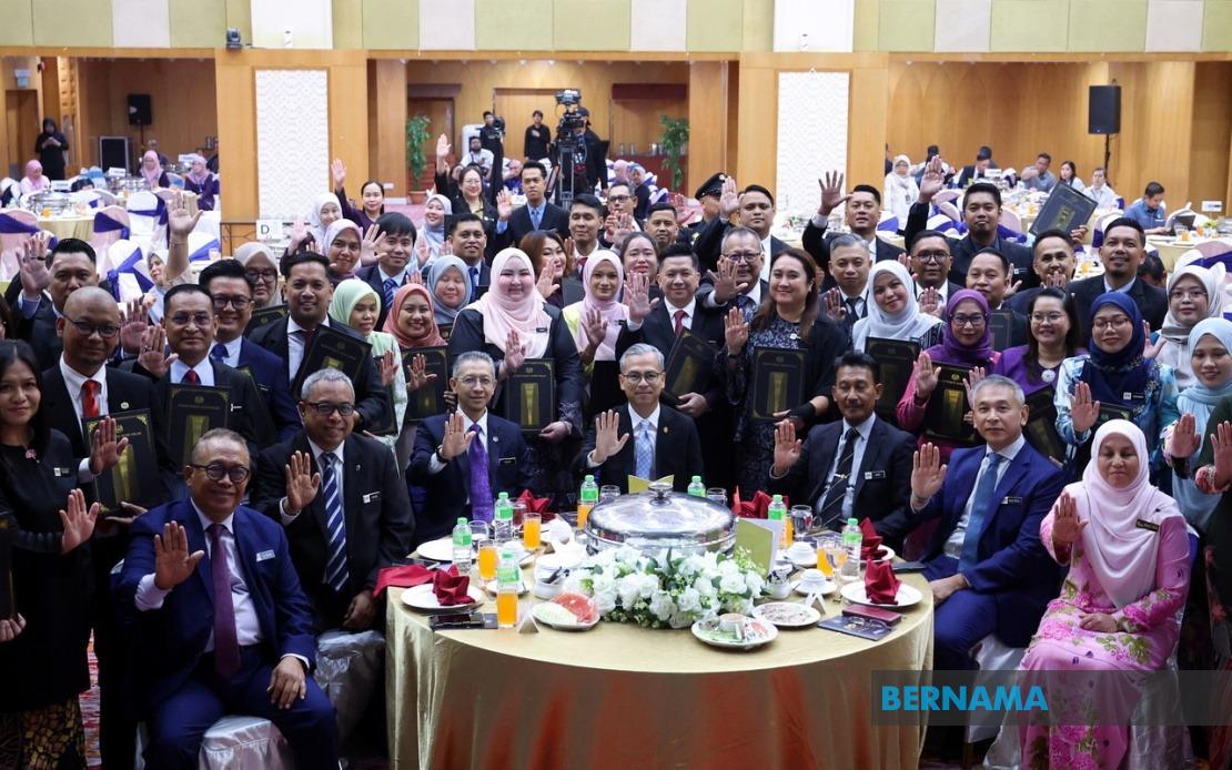 People's Economy Must Translate Into Real Household Benefits, Says Communications Minister Fahmi