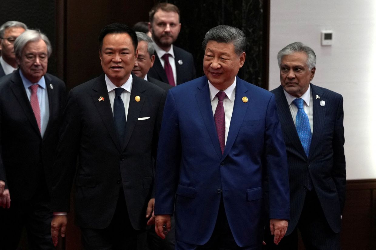 Thai PM's Musical Diplomacy: Anutin Charnvirakul Serenades Regional Leaders