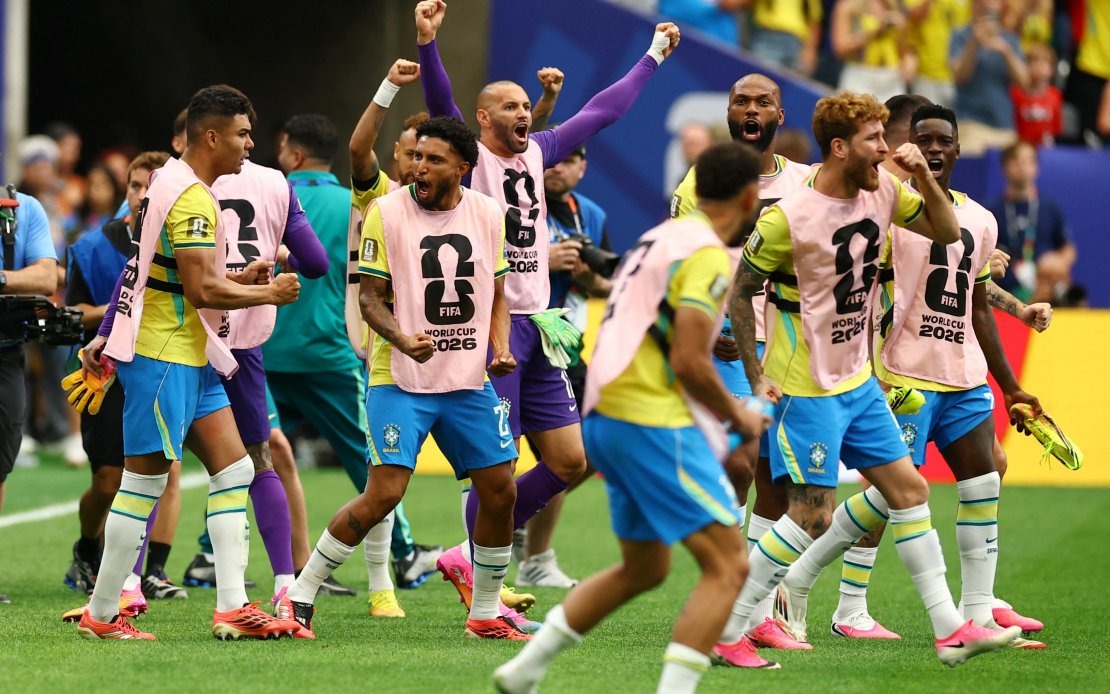 Martinelli's Stoppage-Time Goal Sends Brazil Past Japan Into World Cup Knockout Round