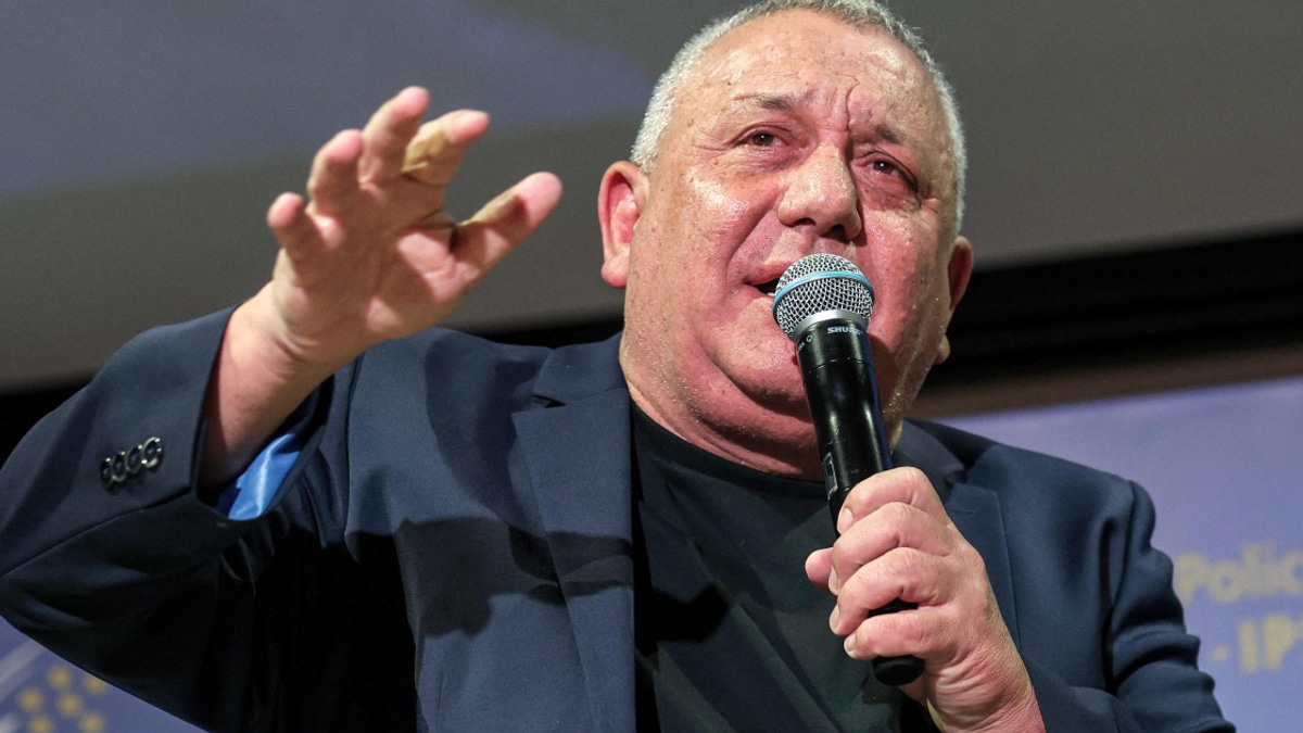 Israel's Ex-Military Chief Gadi Eisenkot Positioned as Netanyahu's Main Election Rival