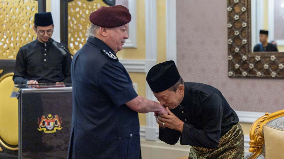 King Receives MACC Chief in Audience at Istana Negara