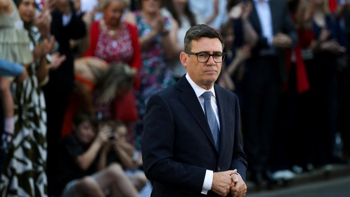 Andy Burnham Becomes New British Prime Minister, Succeeding Keir Starmer