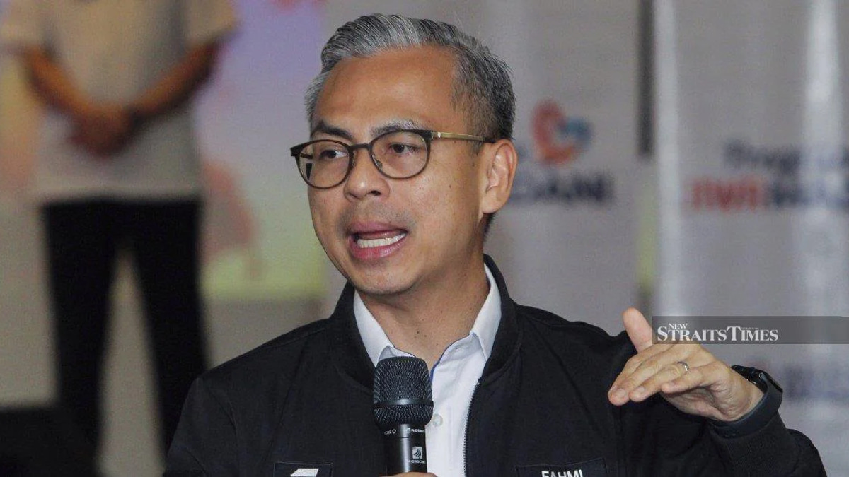Fahmi Calls on Johoreans Abroad to Cast Votes in July State Election