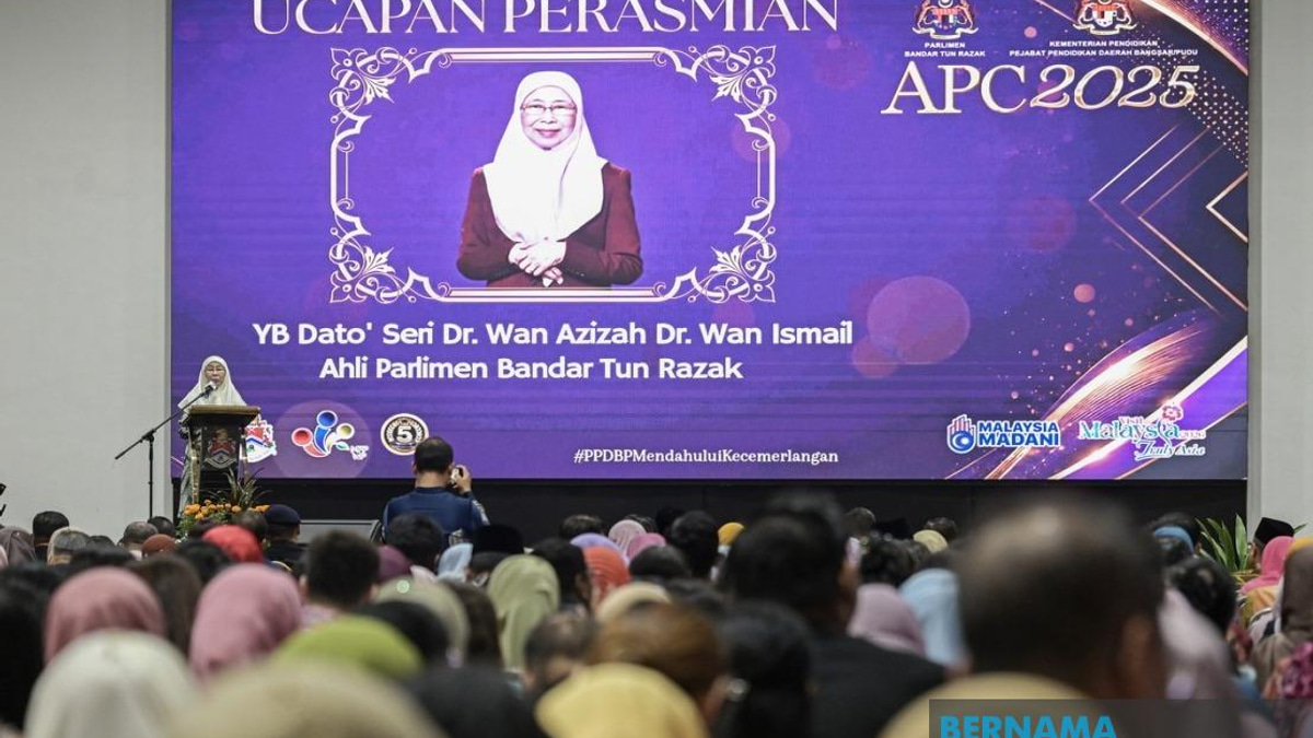 Nation's Strength Built on Ethical, Compassionate Citizens, Says Dr Wan Azizah